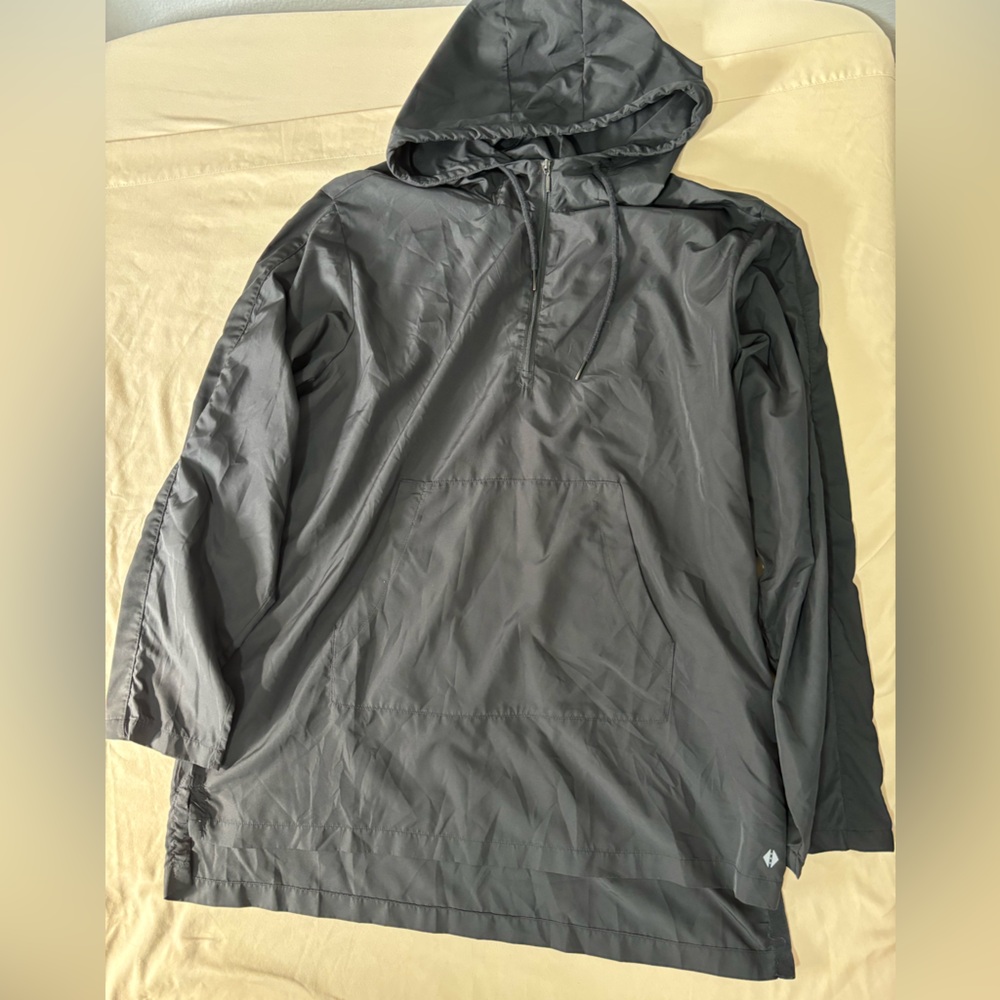 Tavi Noir windbreaker